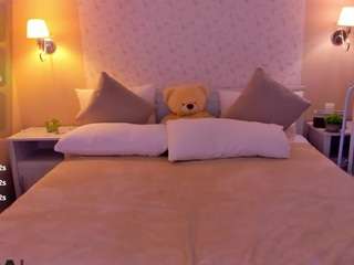 lexi-split webcam model stream image