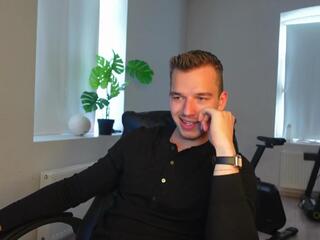 Seth Cartwe webcam model stream image