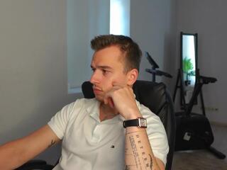 Seth Cartwe webcam model stream image