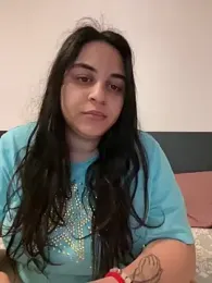 Veramaia webcam model stream image
