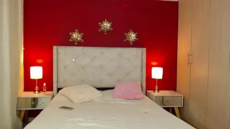 Kim_and_Mia webcam model stream image