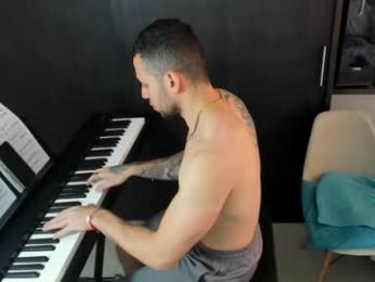 _logan_s webcam model stream image