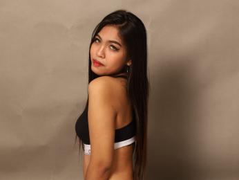 HeavenBlake webcam model stream image