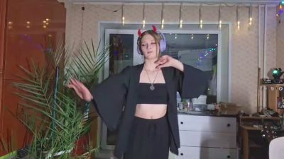 MeldaBoghosian webcam cam4 model stream image