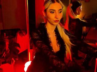 Sabrina Leiton webcam model stream image