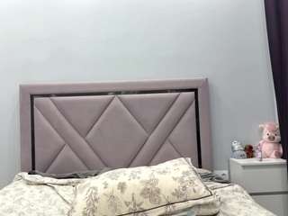 moiracrissey webcam model stream image
