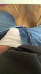 Hophopalehop webcam model stream image