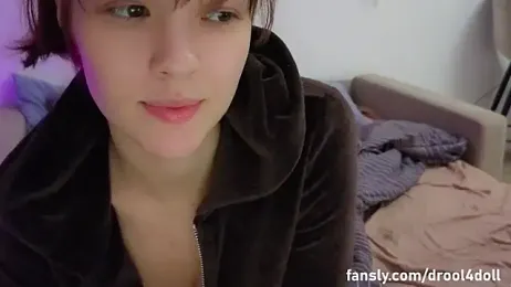 DemiDee webcam model stream image