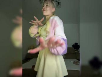 Kocmoc_Katerina webcam model stream image