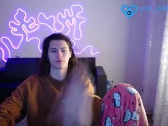 your_cute_friend webcam model stream image