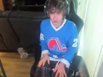 bashful4200 webcam chaturbate model stream image