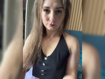-dark_Rose webcam model stream image