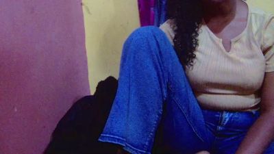 Canellia webcam model stream image