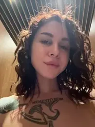 RosieDesire webcam stripchat model stream image