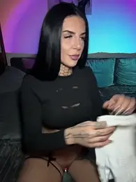 LexiCoco webcam model stream image