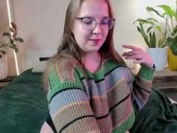 your_pennyy_ webcam model stream image