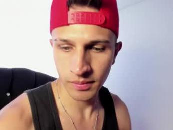 kevin_ahs1 webcam model stream image