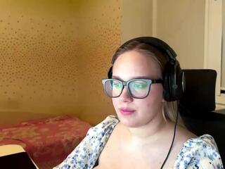 Elly Theall webcam model stream image