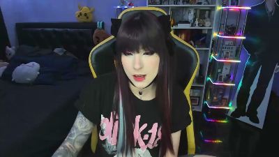 Yummypink webcam model stream image