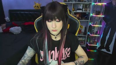 Yummypink webcam model stream image