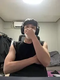 Mooks_man webcam stripchat model stream image