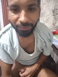 Akki-101 webcam model stream image