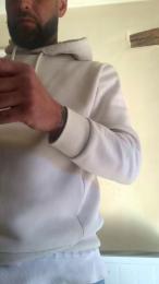 Hotmonstro webcam model stream image