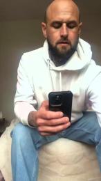 Hotmonstro webcam model stream image