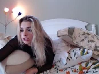 ellalowe webcam chaturbate model stream image