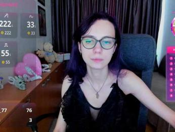 MiniLussiya webcam model stream image