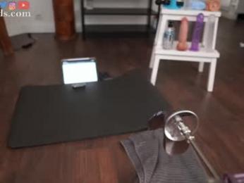 serareads webcam model stream image