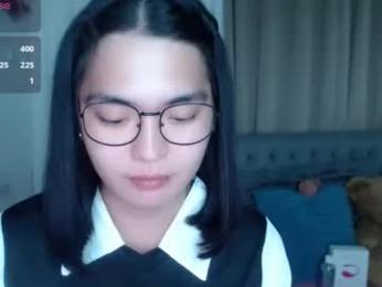 zhaviahale webcam chaturbate model stream image