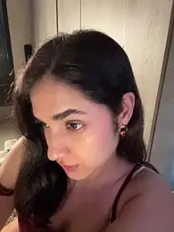 MadawiOud webcam stripchat model stream image