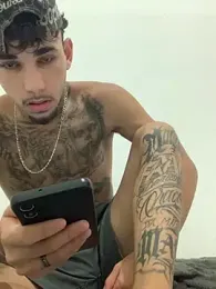 dovapo777 webcam model stream image