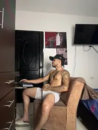 Kenny_romano webcam model stream image