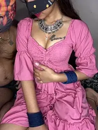 Suhu_love webcam model stream image