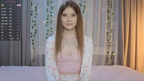 CarolinePepper webcam model stream image