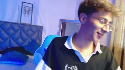 Adam_foxs webcam model stream image