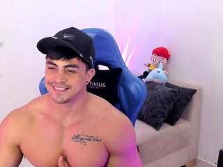 Iron Coleman webcam flirt4free model stream image