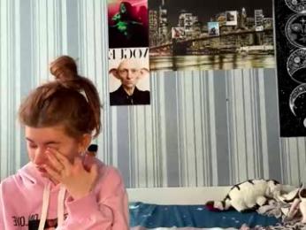 duoemi webcam chaturbate model stream image