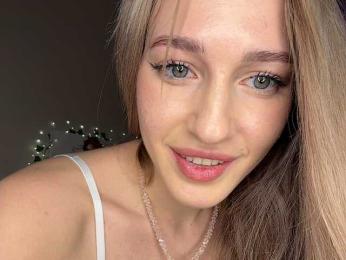 VictoriaBix webcam model stream image
