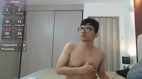 Slendy_club webcam stripchat model stream image