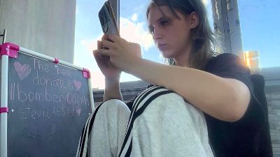 JoelMescher webcam model stream image