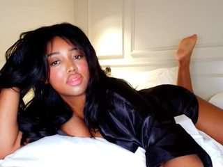 naommiscott webcam model stream image