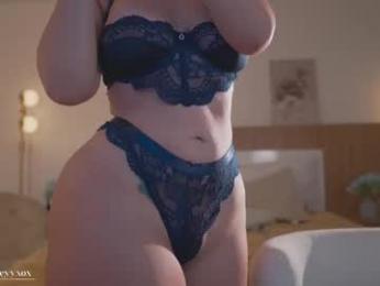 mia_greyy webcam chaturbate model stream image