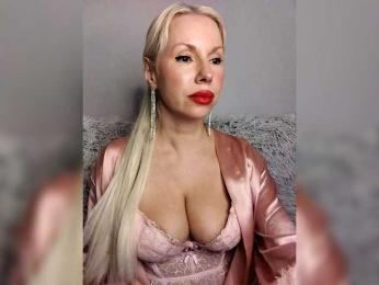 LaymaFlay webcam model stream image