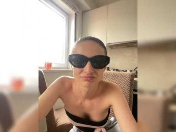 Anais8900 webcam model stream image