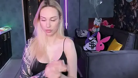 Blckmirrorr webcam model stream image