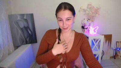Yours_happiness webcam model stream image