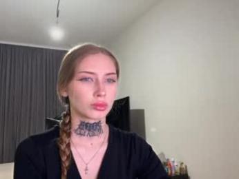 streis_mua webcam model stream image